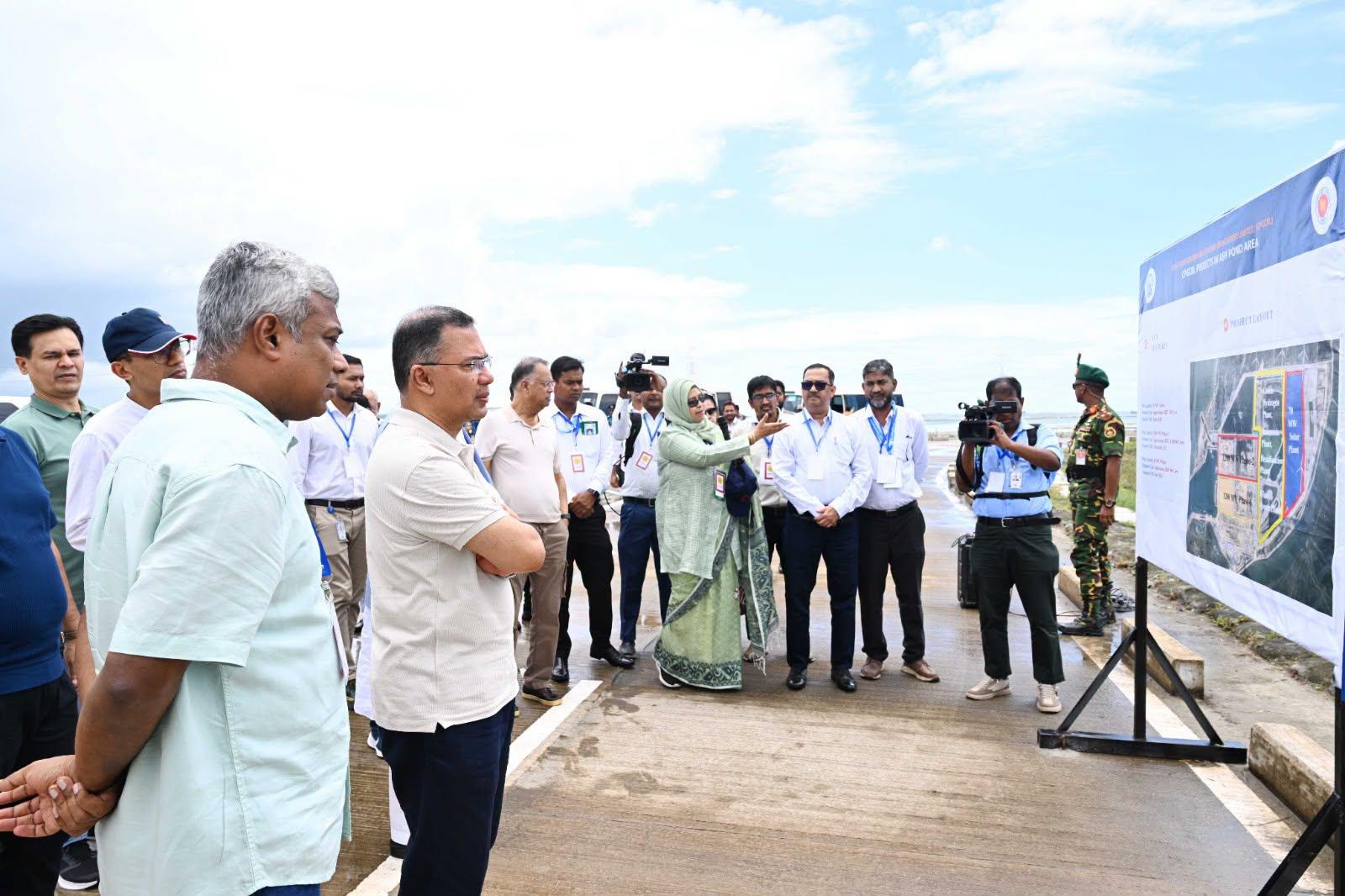 মাতারবাড়ীর উন্নয়নযজ্ঞ ঘুরে দেখলেন প্রধানমন্ত্রী